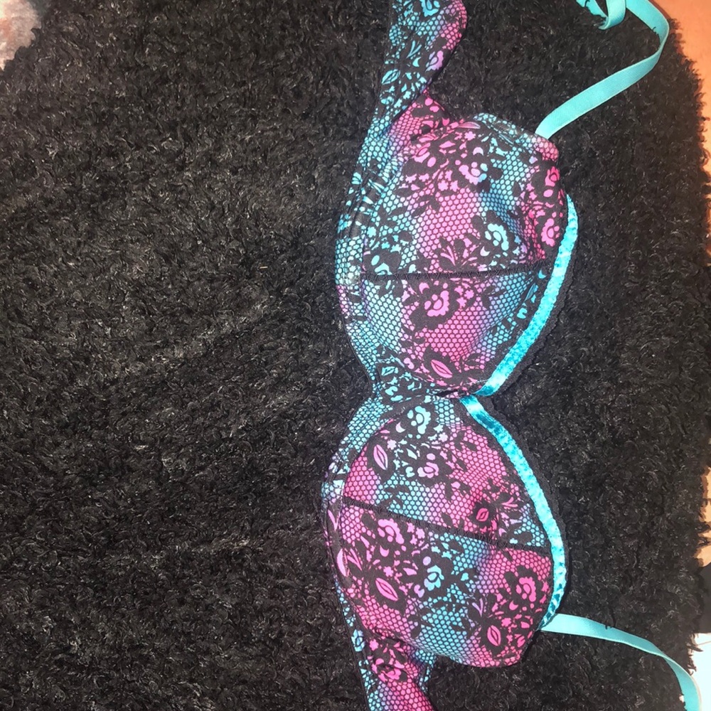 really cute bra worn a few times only